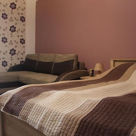 Verona Apartman Szeged Buitenkant foto