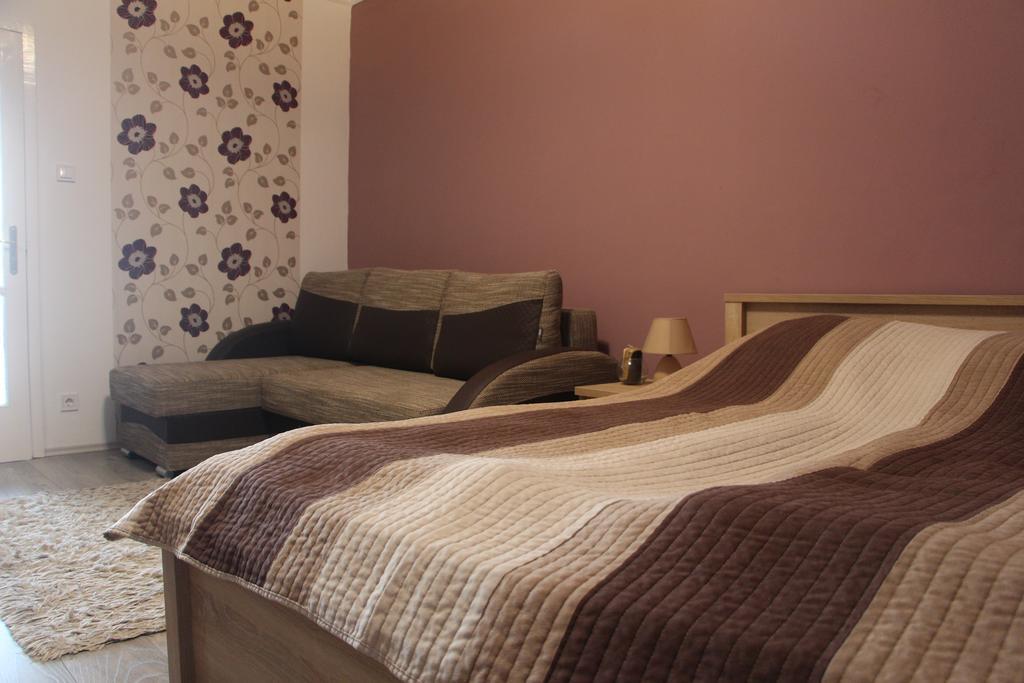 Verona Apartman Szeged Buitenkant foto
