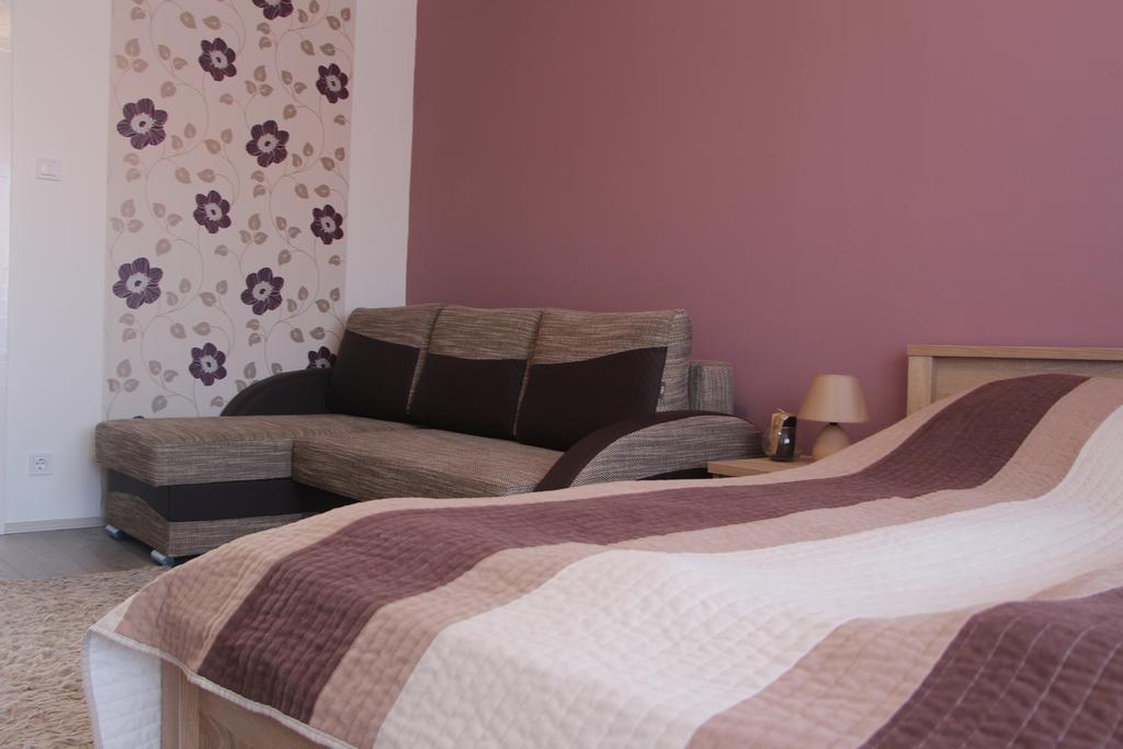 Verona Apartman Szeged Buitenkant foto