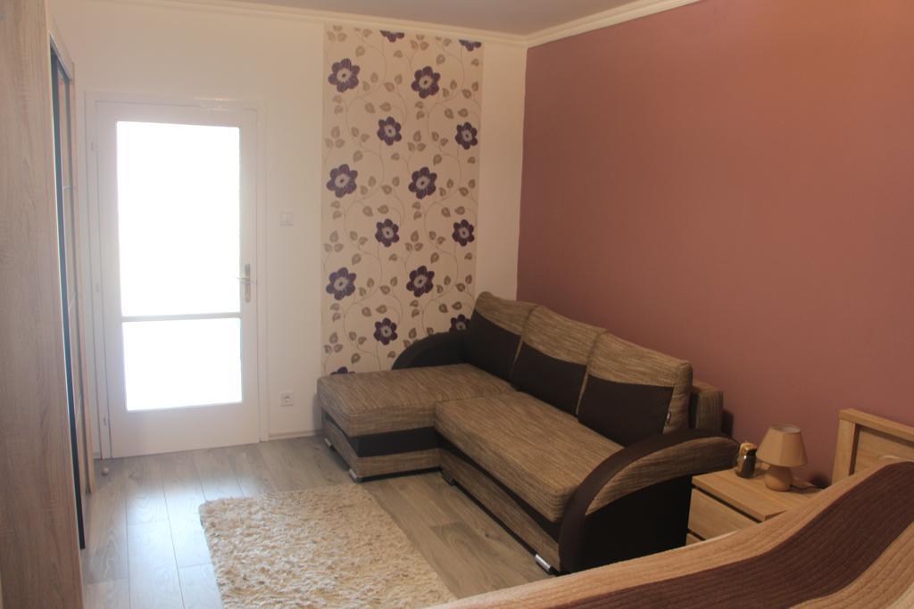 Verona Apartman Szeged Buitenkant foto