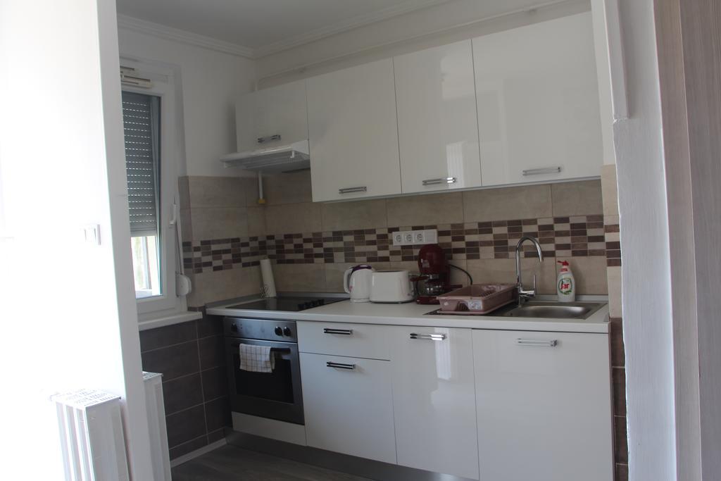 Verona Apartman Szeged Buitenkant foto