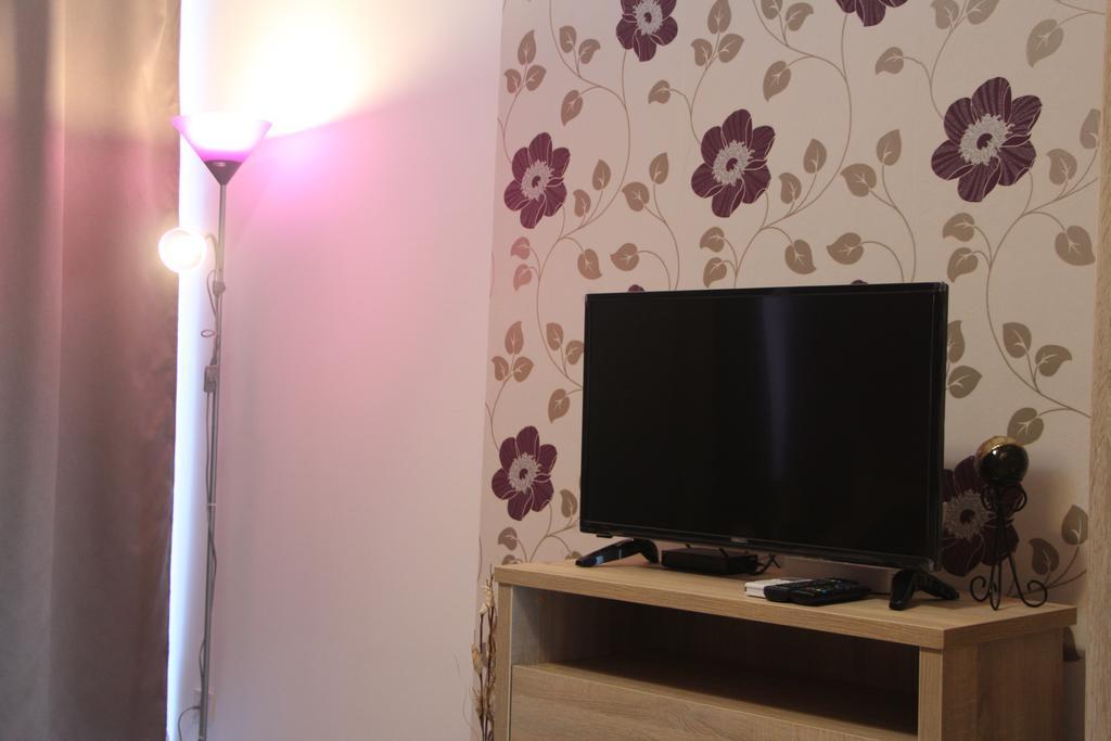 Verona Apartman Szeged Buitenkant foto